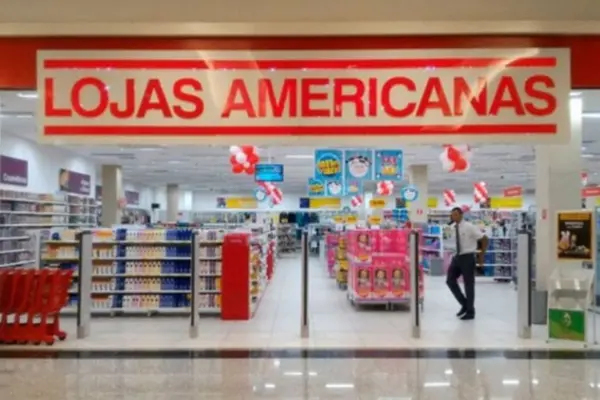 Homem é atingido por tiros e morto em frente as Lojas Americanas de Taquaralto na manhã desta quinta