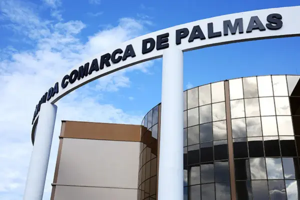 Homem acusado de matar vítima que tentou impedir agressão contra mulher é condenado a 12 anos de prisão