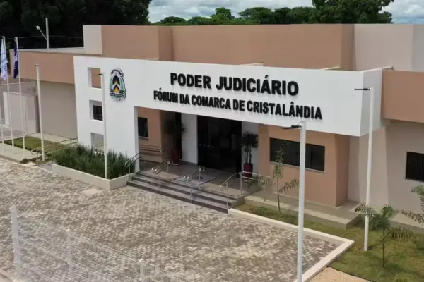 Fórum da Comarca de Cristalândia, Tocantins — Foto: Cecom/TJTO/Divulgação