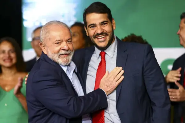 Lula e Jorge Messias, indicado ao STF — Foto: Marcelo Camargo / Agência Brasil