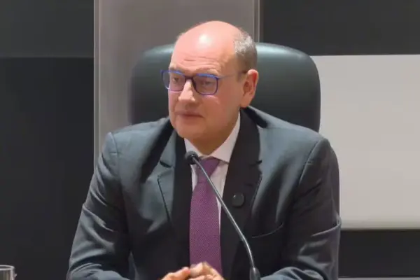 Desembargador Ricardo Couto durante coletiva nesta quarta-feira (25). — Foto: Reprodução TV Globo