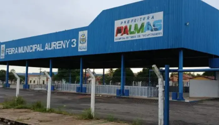Fechada há 5 anos: Feira do Aureny III, interditada pela Defesa Civil, passou por reforma de R$ 1,4 milhão, mas nunca foi utilizada