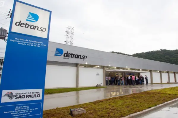 Detran de São Paulo aprova exame prático da CNH sem baliza e com uso de carro automático