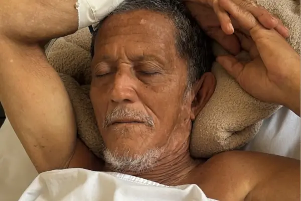 Família teme alta de idoso com sangramento cerebral após queda no banheiro; “paciente tem surtos frequentes e não apresenta melhoras"