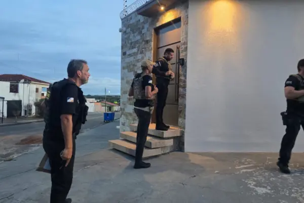 Mãe da influenciadora Karol Digital, suspeita de movimentar R$ 217 milhões, é alvo de operação da Polícia Civil